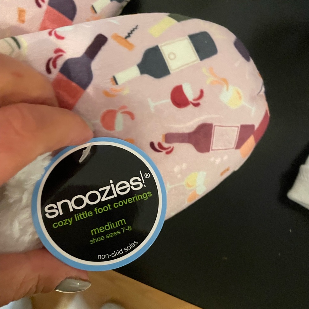 snoozies slippers - Picture 4 of 6